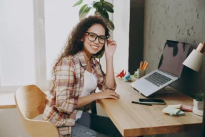 Estudiante carrera educación infantil virtual